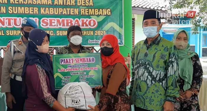 1.656 Warga Dapat Bantuan Sembako di Rembang