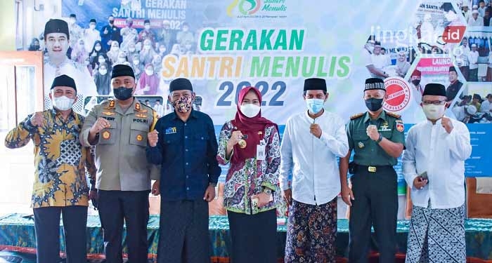 Bupati Demak Harap Gerakan Santri Menulis Mampu Perluas Wawasan Jurnalistik
