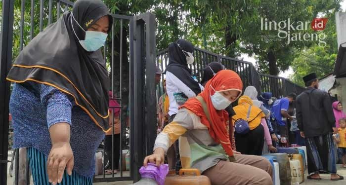 Bupati Rembang Minta Masyarakat Gunakan BLT Minyak Goreng Seperlunya 25 Bupati Rembang Minta Masyarakat Gunakan BLT Minyak Goreng Seperlunya