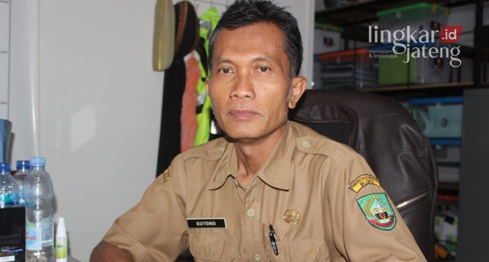 Sutono, Sub Koordinator Pemeliharaan Jalan dan Jembatan Dinas Pekerjaan Umum dan Penataan Ruang (DPUPR) Kabupaten Blora. (Lilik Yuliantoro/Lingkarjateng.id)