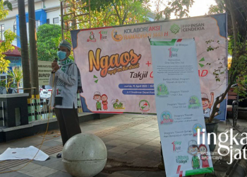 Ngabuburit, Komunitas One Day One Juz Pati Gelar Ngaos On The Road dan Berbagi Takjil