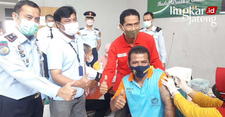 Warga Binaan Rutan Kudus Terima Vaksinasi Booster