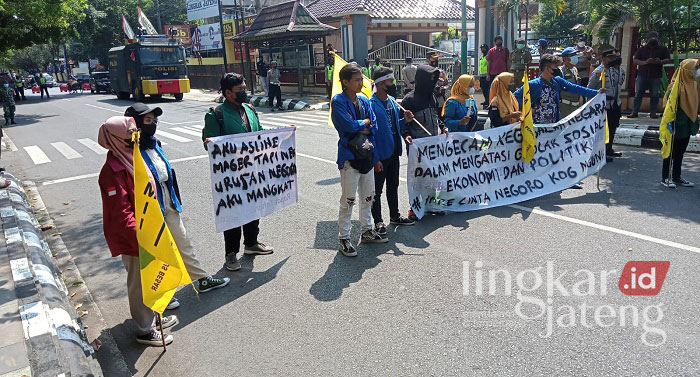 Protes Kebijakan Pemerintah Pusat, Mahasiswa Pati Gelar Aksi Damai