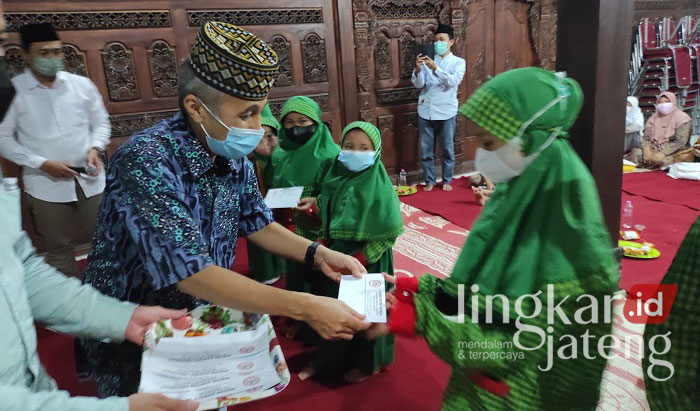IDI Pati Bagi Santunan untuk Binaan Yayasan SMS