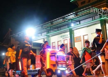 20 Miniatur Truk Ramaikan Takbir Keliling di Desa Waru Rembang