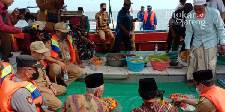 Dipadati Pengunjung, Pengawasan Tradisi Syawalan Demak Diperketat