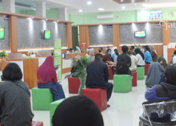 RAMAI: Suasana Mall Pelayanan Publik (MPP) yang berada di kawasan jalan raya Blora-Cepu. (Lilik Yuliantoro/Lingkarjateng.id)