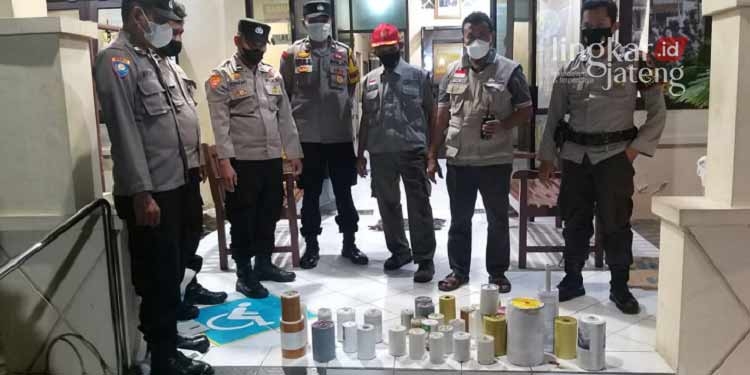 Petugas Gerebek 2 Desa di Kudus, Ratusan Petasan Disita