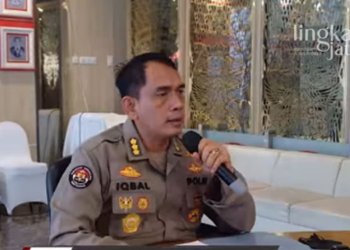 KONFERENSI PERS: Kabid Humas Polda Jateng, Kombes Pol. Iqbal Alqudusy saat menjelaskan ke awak media terkait penetapan 3 tersangka konvoi Khilafatul Muslimin, baru-baru ini. (Instagram @humas_poldajateng/Lingkarjateng.id)