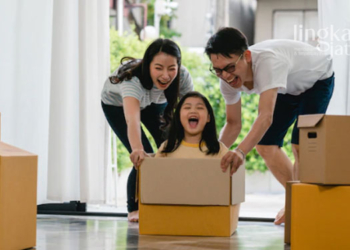 QUALITY TIME: Menghabiskan waktu dengan bermain permainan bersama keluarga. (Freepik @tirachardz/Lingkarjateng.id)
