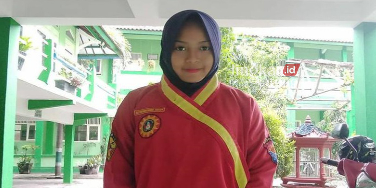 ATLET: Aprillia Fadma Wati, atlet pencak silat asal Kabupaten Pati. (Aziz Afifi – Koran Lingkar)