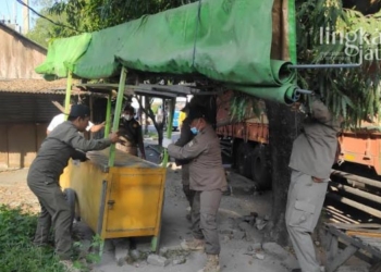 SP Tak Digubris, 3 Lapak PKL Rembang Dibongkar Paksa Petugas