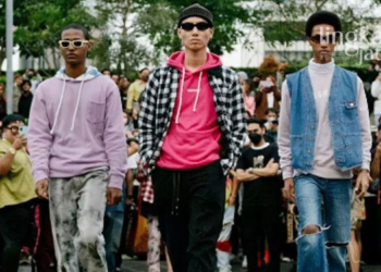 POTRET: Pergelaran busana di Citayam Fashion Week (Instagram @sipengarahgaya/Lingkarjateng.id)
