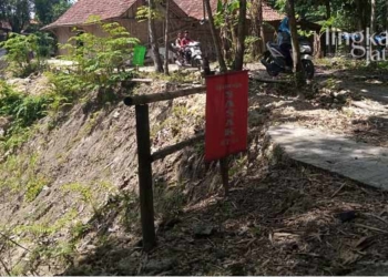 Longsor di Grobogan, Warga Desa Ngrandah Gunakan Pekarangan Jadi Akses Jalan