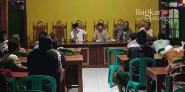Nelayan Rembang Keluhkan Surat Rekomendasi Solar Subsidi