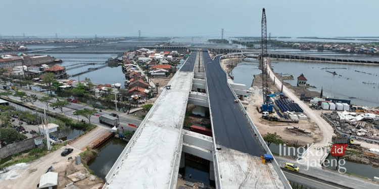 PROGRES: Progres pembangunan konstruksi Jalan Tol Semarang-Demak Seksi II. (Dok. Pemprov Jateng/Lingkarjateng.id)