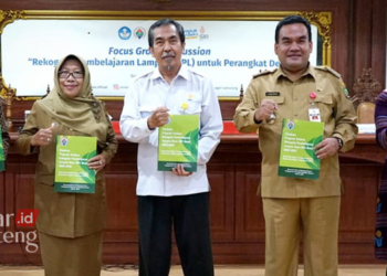 Melalui RPL, Bupati Arief Ingin Semua Perangkat Desa di Blora Jadi Sarjana