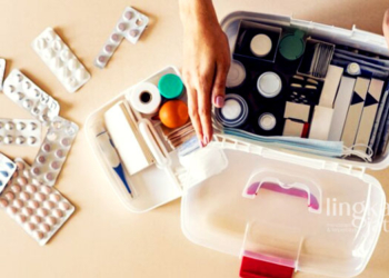 ILUSTRASI: Berbagai macam alat dan obat-obatan P3K. (Freepik @kostikova/Lingkarjateng.id)