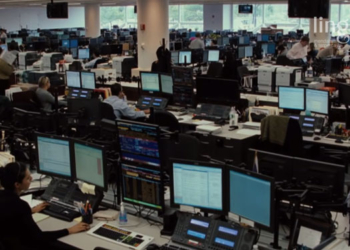 POTRET: Tangkapan layar film Margin Call (Sumber: Youtube Rotten Tomatoes Trailers Official Trailer/Lingkarjateng.id)