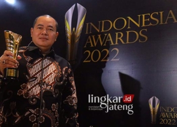 Berkat Inovasi Fast Com De Jure, Ketua DPRD Kudus Raih Penghargaan Indonesia Award 2022