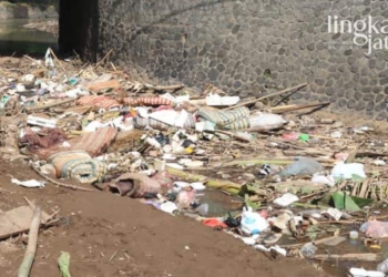 Buang Sampah di Sungai Didenda Rp 50 Juta, DLH Pati: Masyarakat Belum Sadar