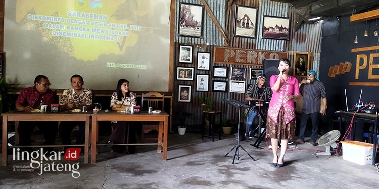 Ciptakan Diseminasi Informasi, Diskominfo Pati Gelar Sarasehan bersama Seniman 25 Ciptakan Diseminasi Informasi, Diskominfo Pati Gelar Sarasehan bersama Seniman