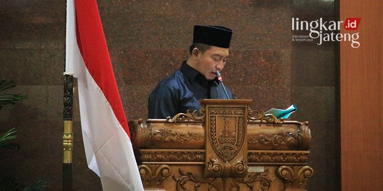 DPRD Kudus Dukung Aturan Pemakaian Baju Adat di Sekolah 25 DPRD Kudus Dukung Aturan Pemakaian Baju Adat di Sekolah