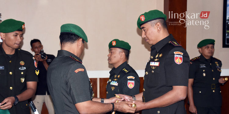 KHIDMAT: Sertijab Dandim 0722 Kudus di Aula Korem 073 Makutarama Salatiga pada Kamis, 27 Oktober 2022. (Istimewa/Lingkarjateng.id)