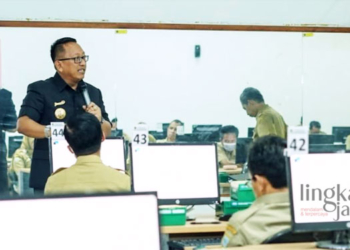 UJI KOMPETENSI: Puluhan Pejabat Administrator Pemkot Salatiga saat mengikuti uji kompetensi di BKD Jateng pada Selasa, 8 November 2022. (Istimewa/Lingkarjateng.id)