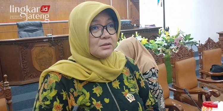 DPRD Pati Bakal Segera Tindaklanjut Hasil Public Hearing Raperda Pesantren 25 DPRD Pati Bakal Segera Tindaklanjut Hasil Public Hearing Raperda Pesantren