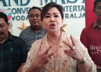 MENYAMPAIKAN: Anggota Komisi VI DPR RI, Evita Nursanty saat memberikan keterangan pada awak media. (Muhamad Ansori/Lingkarjateng.id)