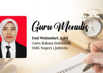 Teknologi sebagai Media Pembelajaran 27 POTRET: Guru Bahasa Indonesia di SMK Negeri 1 Jatiroto, Kabupaten Wonogiri, Emi Wulandari, S.Pd. (Istimewa/Lingkarjateng.id)