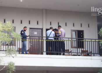 OLAH TKP: Polsek Tunjungan saat olah TKP di Hotel K, Jalan Gatot Subroto turut Desa Tutup, Kecamatan Tunjungan, Kabupaten Blora pada Selasa, 17 Januari 2023. (Istimewa/Lingkarjateng.id)