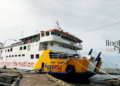 Tarif Kapal Feri ke Karimunjawa Jepara Naik Jadi Rp 105 Ribu 29 KAPAL BERSANDAR: Salah satu armada kapal penumpang yang sedang bersandar di Dermaga Kartini, Jepara beberapa waktu lalu. (Aziz Afifi/Lingkarjateng.id)