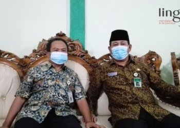 Kepala Kemenag Kabupaten Kudus, Suhadi (kanan). (Ihza Fajar/Lingkarjateng.id)