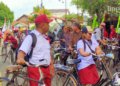 ANTUSIAS: Ratusan peserta tampak antusias mengikuti acara Ngonthel Gayeng yang diselenggarakan oleh Komunitas Sepeda Tua Indonesia atau Kosti Pati pada Minggu, 19 Februari 2023. (Istimewa/Lingkarjateng.id)