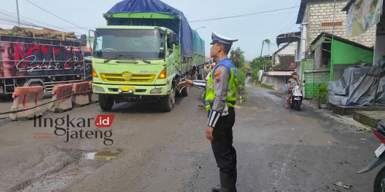 DPRD Pati Dicko Dorong Stakeholder Tangani Macet di Jalur Pantura Pati Rembang 1