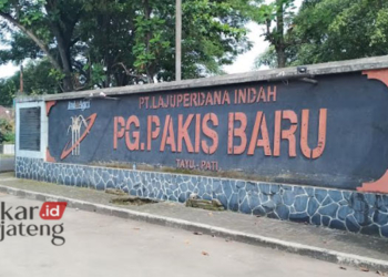 POTRET: Pabrik Gula Pakis milik PT Laju Perdana Indah di Desa Pakis, Kecamatan Tayu, Kabupaten Pati. (Arif Febriyanto/Lingkarjateng.id)