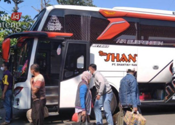 ILUSTRASI: Suasana di Terminal Induk Jati Kudus, Jawa Tengah. (Istimewa/Lingkarjateng.id)