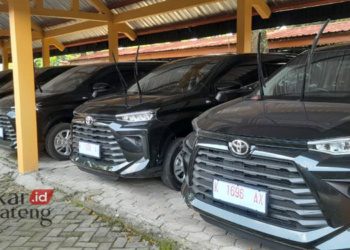 Ilustrasi: Mobil dinas operasional kecamatan di parkir di halaman belakang Setda Blora. (Dok. Humas Pemkab Blora/Lingkarjateng.id)