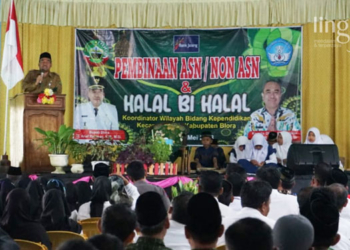 SAMBUTAN: Bupati Blora, Arief Rohman, saat menghadiri halal bihalal Korwil Bidik Kecamatan Jati, di Gedung Serba Guna Doplang pada Rabu, 10 Mei 2023. (Dok. Website Pemkab Blora/Lingkarjateng.id)
