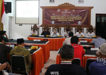 RAKOR: KPU Jepara saat menggelar Rakor Penerimaan Dokumen Persyaratan Pengajuan Bakal Calon Anggota Dewan Perwakilan Rakyat Daerah Kabupaten Jepara Aula KPU Jepara. (Tomi Budianto/Lingkarjateng.id)