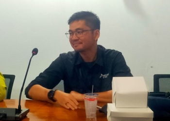 SAMPAIKAN: Asisten Manager Production Operation Pertamina EP Field Cepu Ardi saat menyampaikan penilaian kinerja PT. BPE Blora dalam audiensi di gedung DPRD Blora Sabtu(10/6/2023) kemarin.