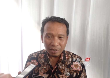POTRET: Pejabat Pengelola Teknis Kegiatan (PPTK) RTH Dinas Lingkungan Hidup (DLH) Kendal, Edhi Hidayat. (Arvian Maulana/Lingkarjateng.id)