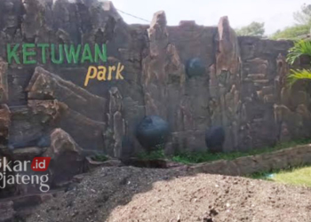 POTRET: Objek wisata Ketuwan Park di Desa Ketuwan, Kecamatan Kedungtuban, Kabupaten Blora masih dalam proses pengerjaan. (Hanafi/Lingkarjateng.id)