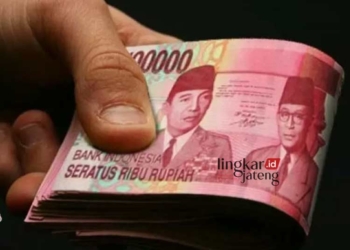 ILUSTRASI: Sejumlah uang digunakan untuk membeli suara untuk pemenangan pilkades. (Istimewa/Lingkarjateng.id)