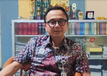 MENERNAGKAN: Kepala Bappeda Rembang, Affan Martadi membeberkan solusi penanganan deficit APBD Rp 143 miliar. (R Teguh Wibowo/Lingkarjateng.id)