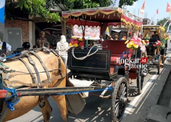 RAMAI: Kereta kencana yang akan digunakan dalam Pawai Kirab Napak Tilas Ki Ageng Penjawi Kebangkitan Pati pada Minggu, 23 Juli 2023. (Dok. Lingkar Media Group/Lingkarjateng.id)
