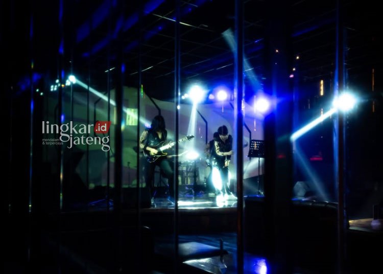 Java Hip Hop akan Guncang Over O Bar and Club Ungaran dengan Musik Rap 25 Java Hip Hop akan guncang di Over O Bar and Club One Stop Entertainment yang ada di Jalan Diponegoro Nomor 290, Ungaran Barat, Kabupaten Semarang. (Istimewa/Lingkarjateng.id)