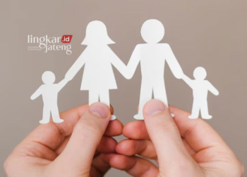 Ilustrasi keluarga. (Freepik/Lingkarjateng.id)